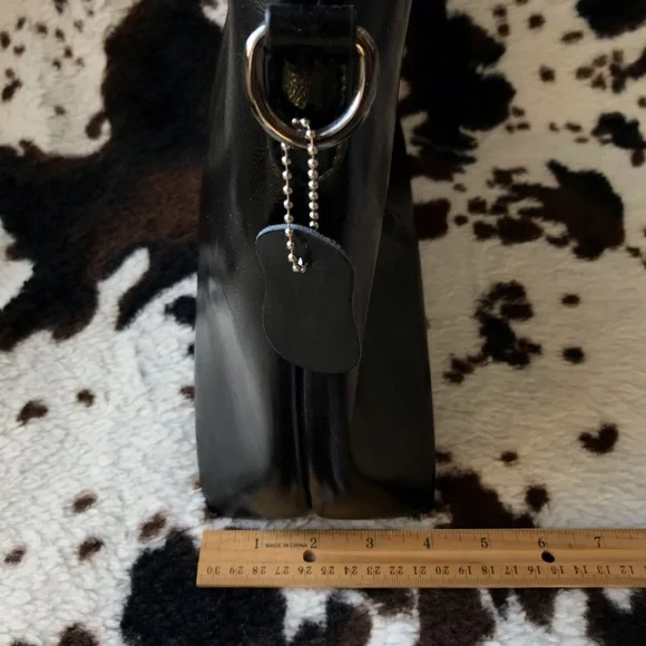 Classic Black Faux Leather Tote Bag With Removable Strap - Picture 11 of 13